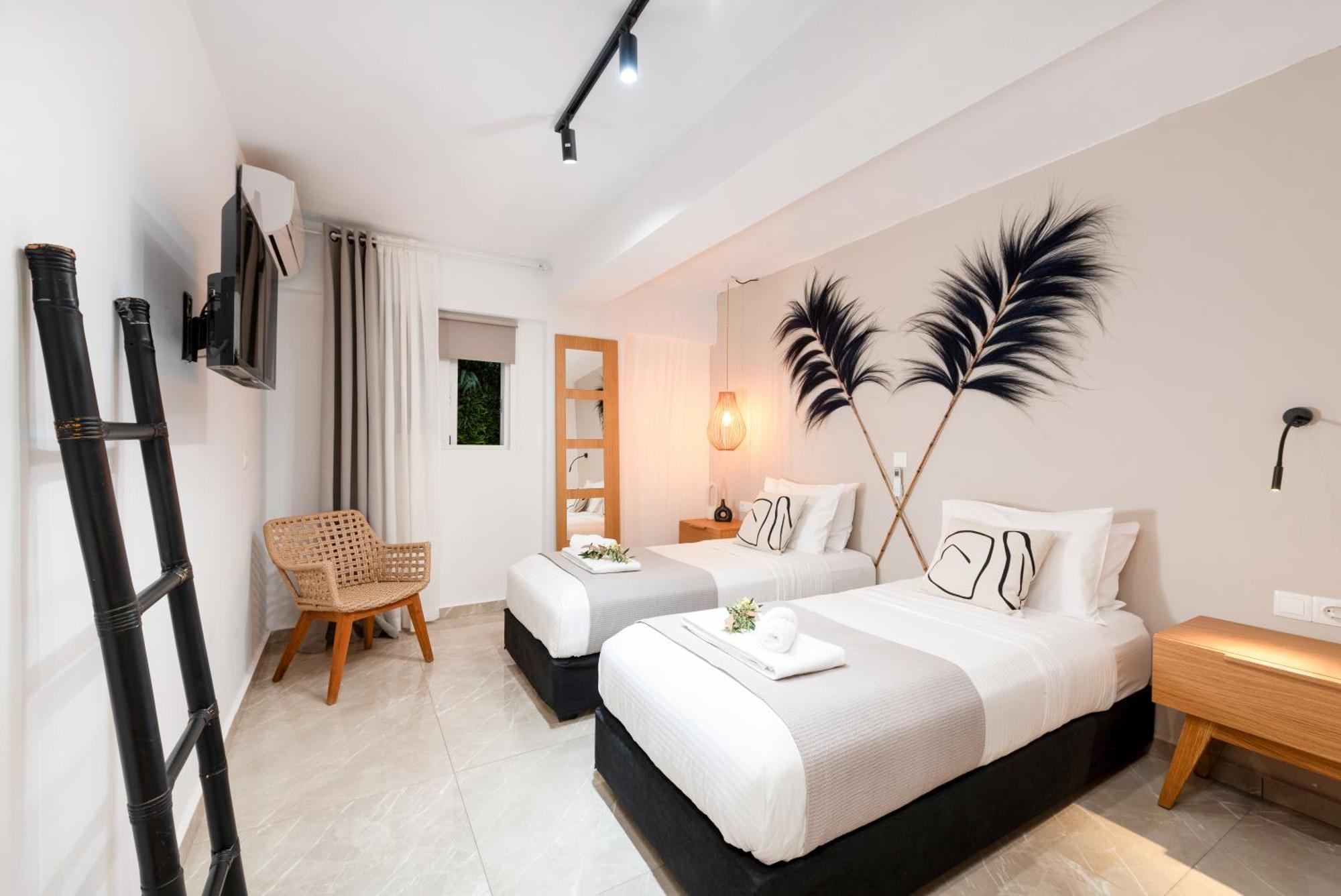 Hypnosis Beachside Villa With Private Heated Pool Georgioupoli Ngoại thất bức ảnh