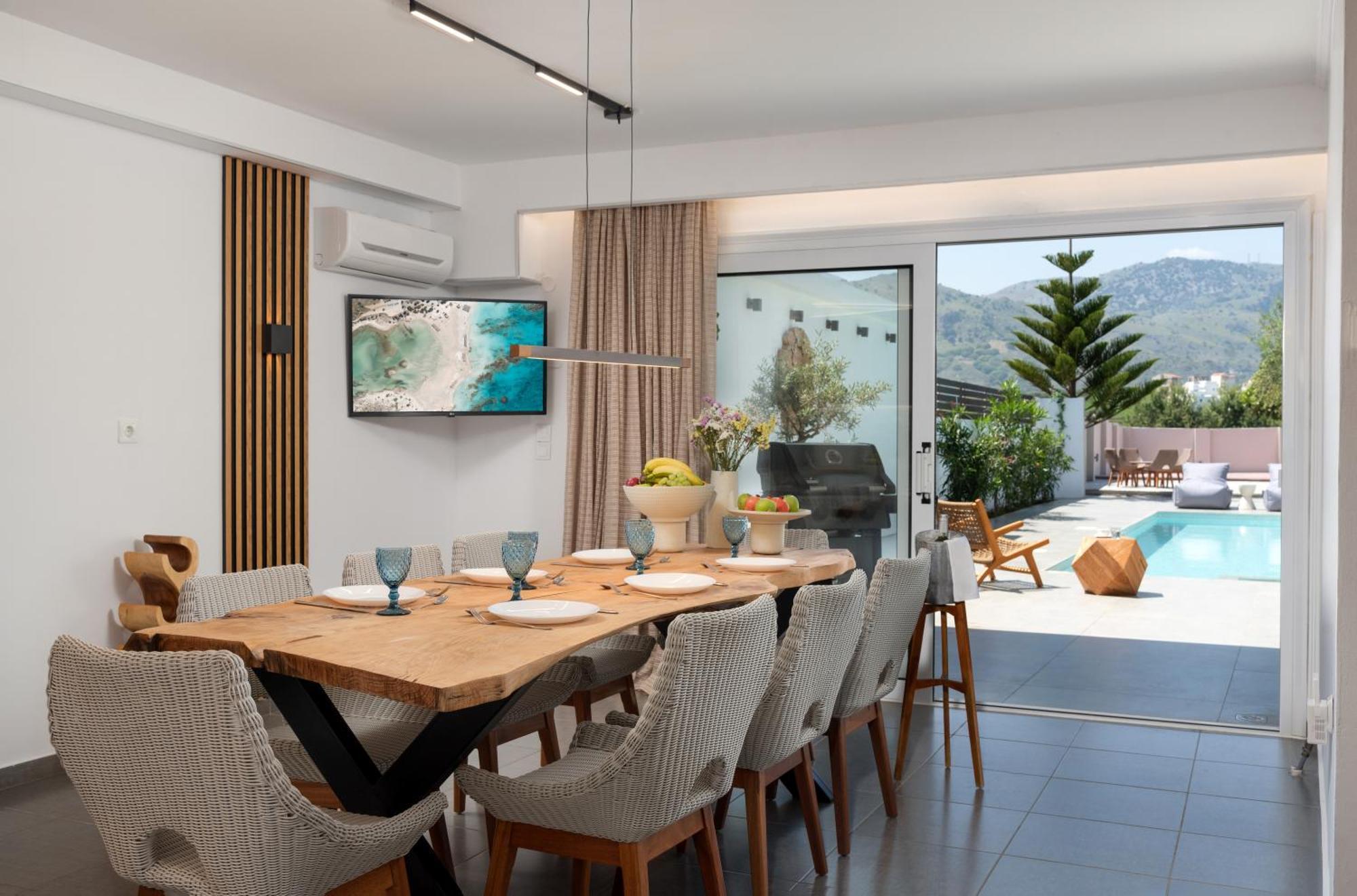 Hypnosis Beachside Villa With Private Heated Pool Georgioupoli Ngoại thất bức ảnh