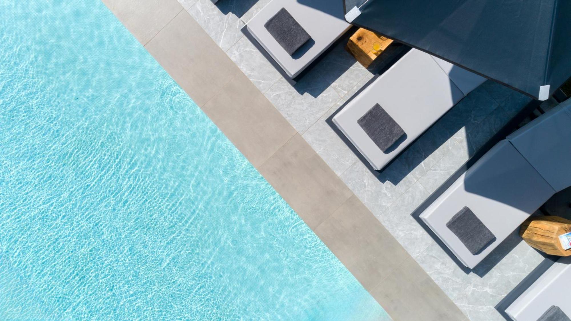 Hypnosis Beachside Villa With Private Heated Pool Georgioupoli Ngoại thất bức ảnh